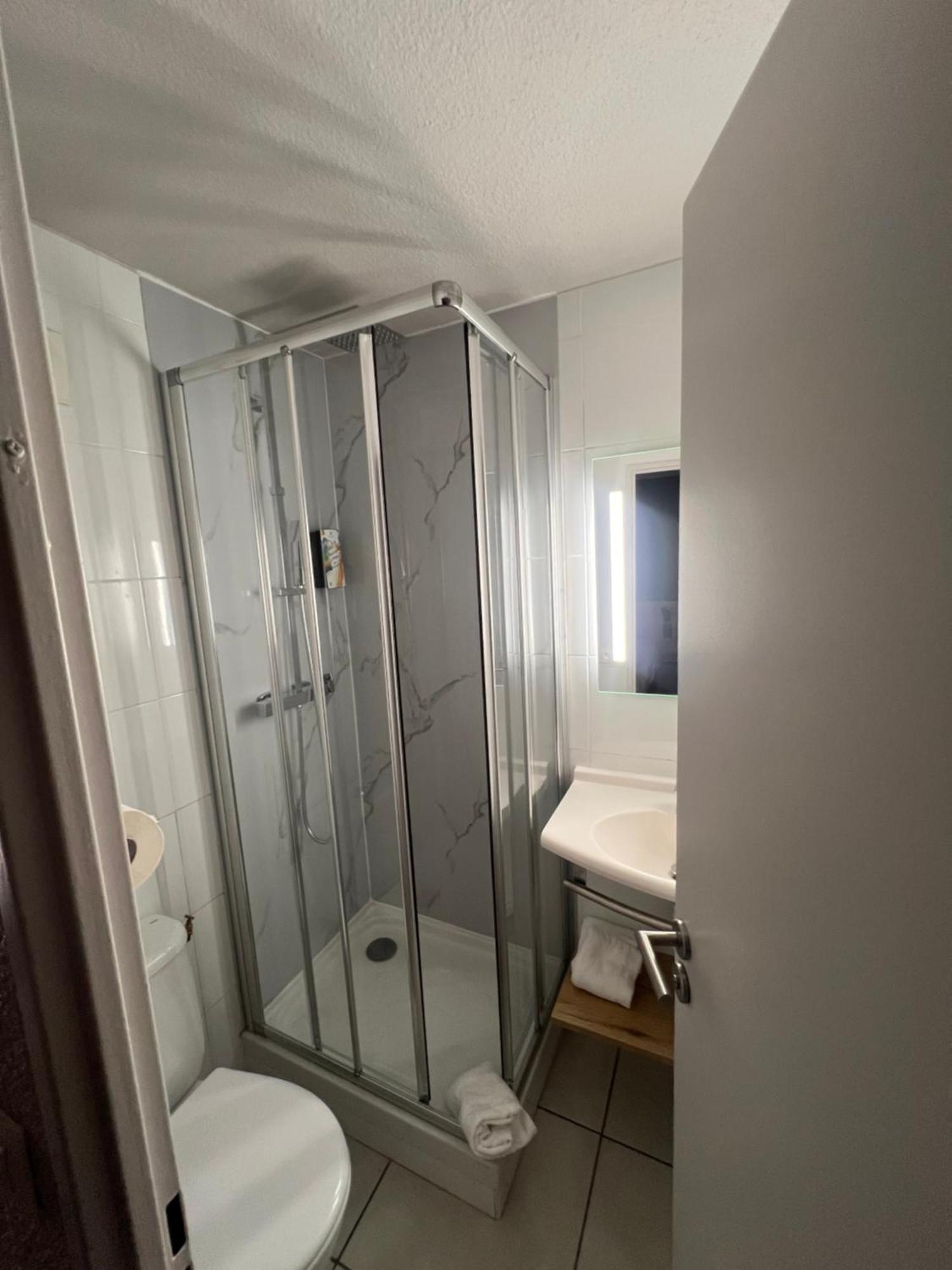 Sure Hotel By Best Western Nimes Est Bagian luar foto